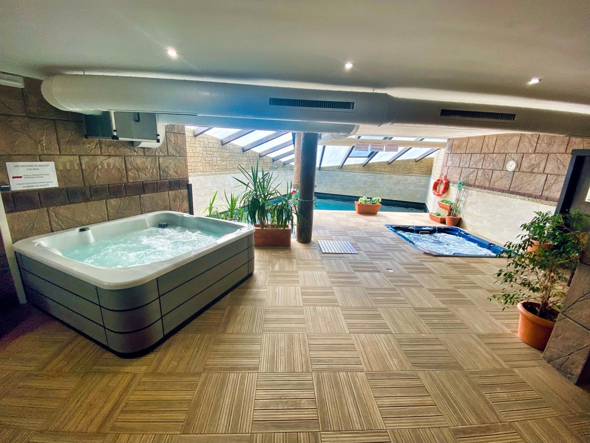 Apartamentos Spa Casco Historico De Isla - AlojateIsla Plana Exteriér fotografie