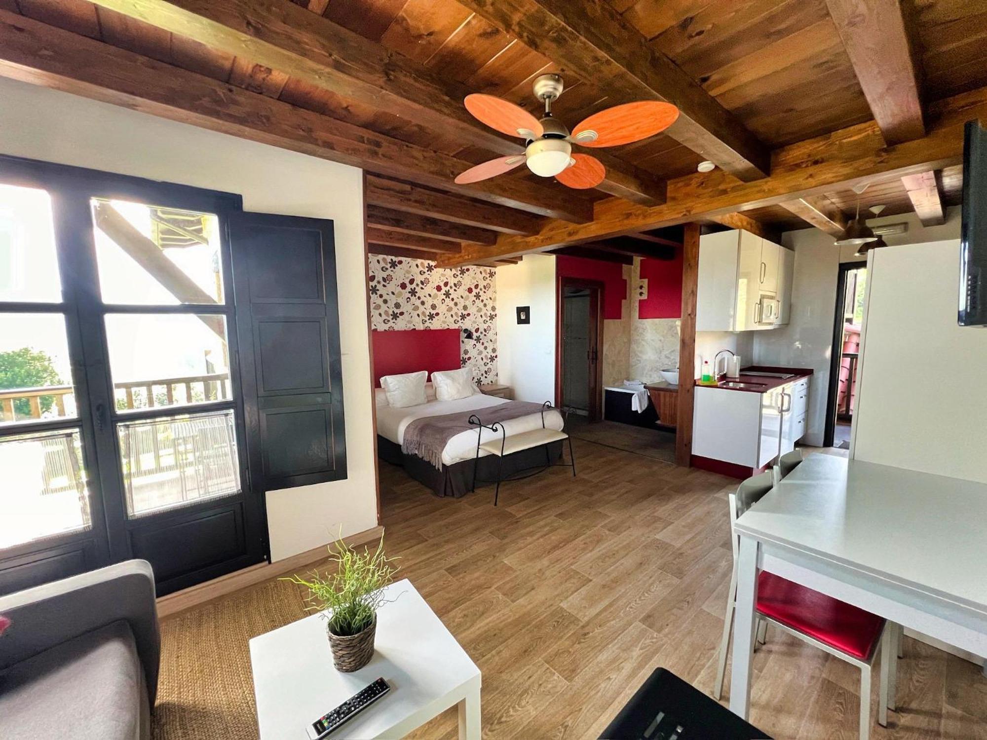 Apartamentos Spa Casco Historico De Isla - AlojateIsla Plana Exteriér fotografie